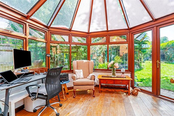 4 Bedroom Detached House For Sale In Belle Vue Road, Henley-On-Thames, RG9