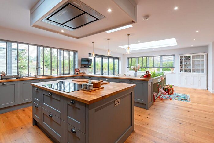 4 Bedroom Detached House For Sale In Cuddesdon Road, Horspath, OX33