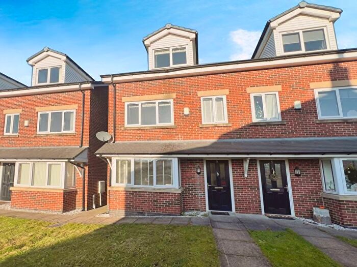 3 Bedroom Property To Rent In Paddocks Close, Blackrod, Bolton, BL6