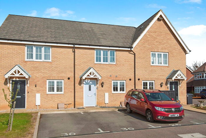 3 Bedroom Terraced House For Sale In Lovelace Meadow, Shefford, SG17