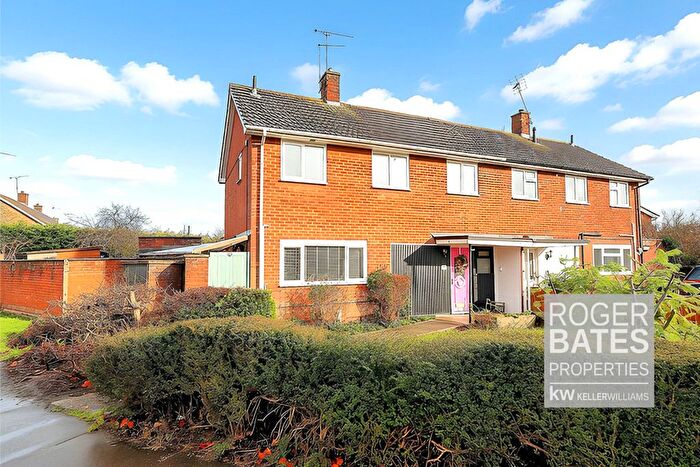 3 Bedroom Semi-Detached House For Sale In Whitmore Way, Basildon, SS14