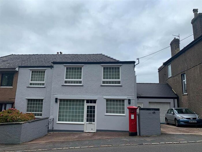 3 Bedroom Semi-Detached House For Sale In St. Whites Road, Cinderford, GL14