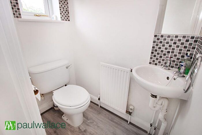 3 Bedroom Detached House For Sale In Canons Gate, Cheshunt, Waltham Cross, EN8