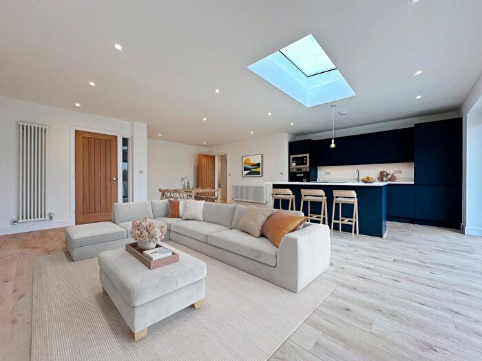 3 Bedroom Bungalow For Sale In Albany Drive, Herne Bay, Kent, CT6