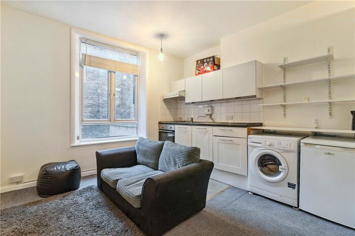 Studio To Rent In Earls Court Road, Earls Court, London, SW5