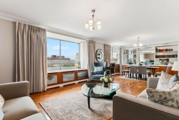 2 Bedroom Flat For Sale In Greville House, Kinnerton Street, SW1X
