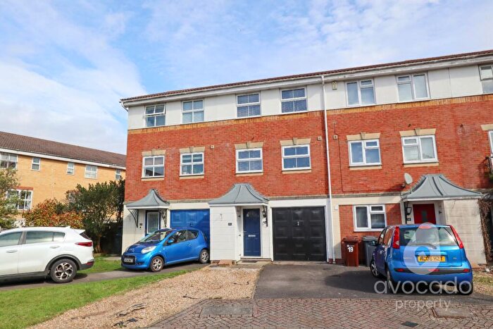 3 Bedroom Terraced House For Sale In Cody Close, Ash Vale, Surrey, GU12