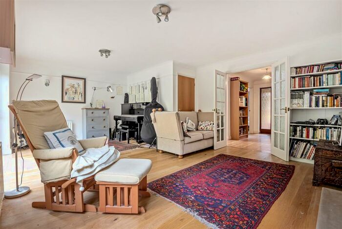 5 Bedroom Detached House For Sale In Duryard Valley, Exeter, EX4
