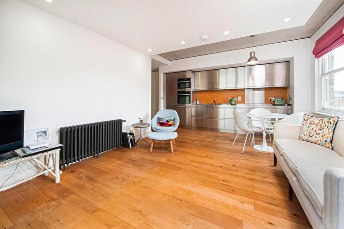 2 Bedroom Flat To Rent In Oval Road, London, NW1