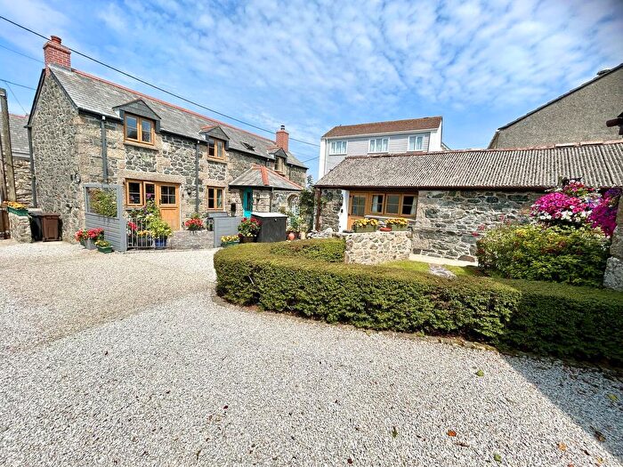 3 Bedroom Barn Conversion For Sale In Lemon Street, St. Keverne, Helston, TR12