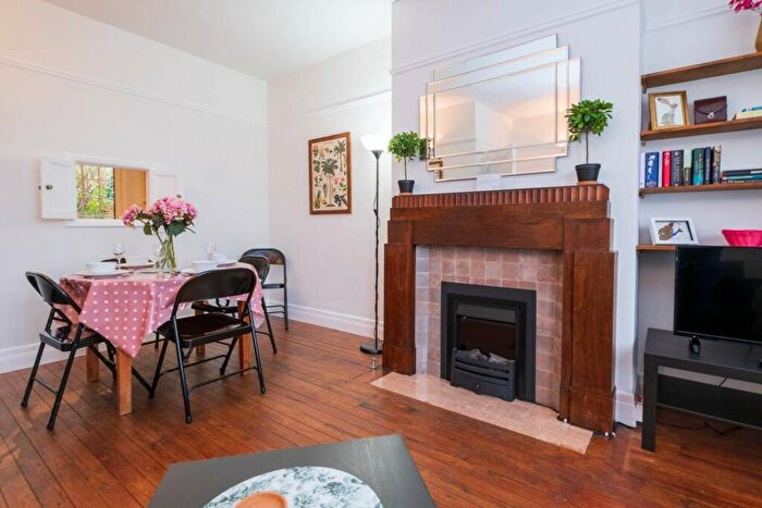 1 Bedroom Flat To Rent In Buckingham Close, Bath Street, Brighton, BN1