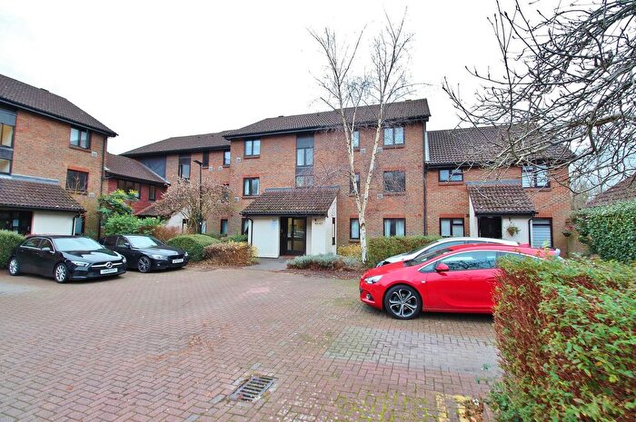 2 Bedroom Flat To Rent In Braybourne Drive, Isleworth, TW7