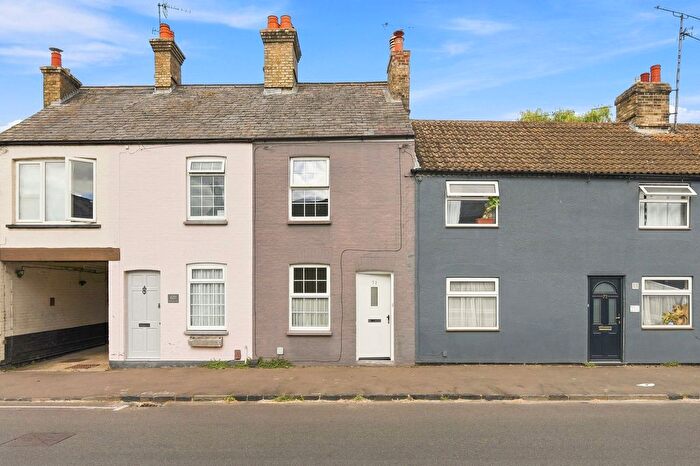 2 Bedroom Terraced House For Sale In High Street, Arlesey, SG15