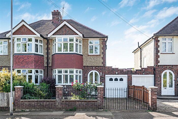 3 Bedroom Semi-Detached House For Sale In Latchmere Lane, Kingston Upon Thames, KT2