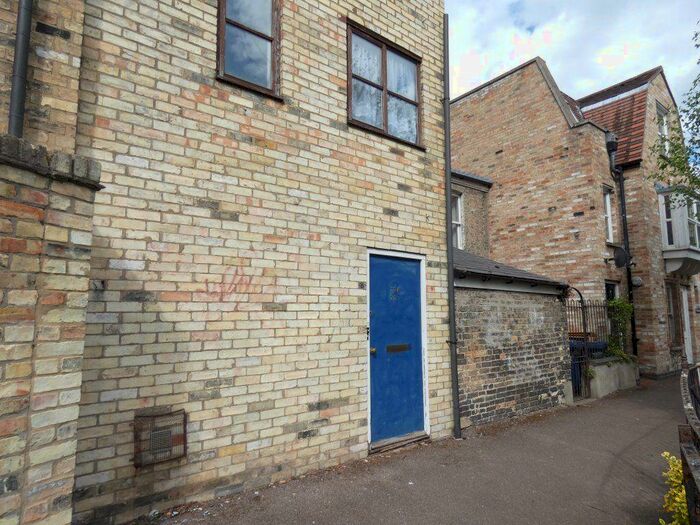 Studio To Rent In King Street, Cambridge, CB1