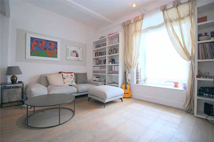 1 Bedroom Flat To Rent In Foreshore, Surrey Quays, SE8