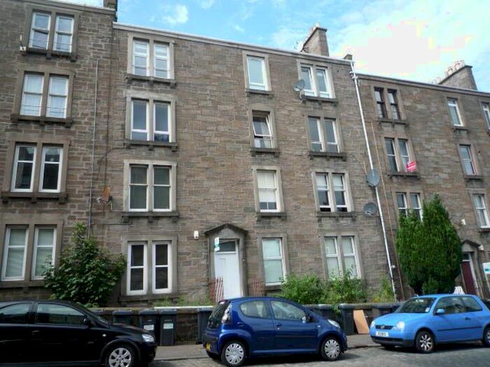 1 Bedroom Flat To Rent In Forest Park Road, Dundee, DD1