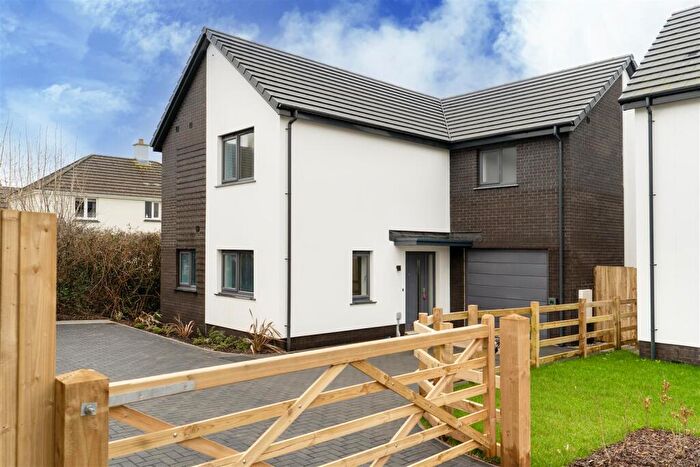 4 Bedroom Detached House For Sale In Long Close, Landkey, Barnstaple, EX32