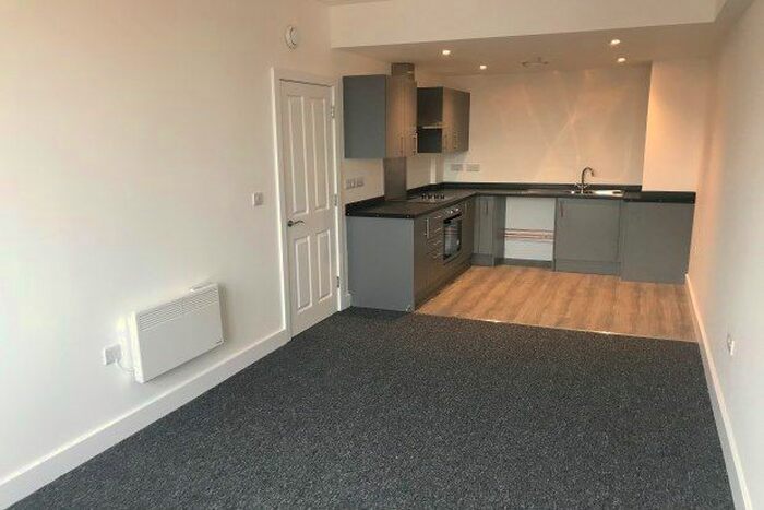 1 Bedroom Flat To Rent In Aplin House, Yeovil, BA20