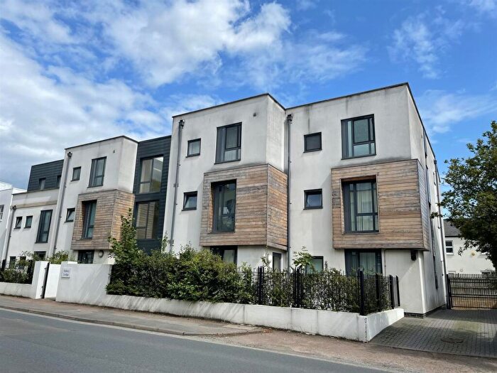 2 Bedroom Flat To Rent In Sidney Lodge, Hewlett Road, Cheltenham, GL52