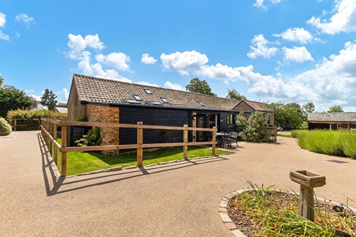 3 Bedroom Semi-Detached Bungalow For Sale In Pringle Way, Little Stukeley, Huntingdon, PE28