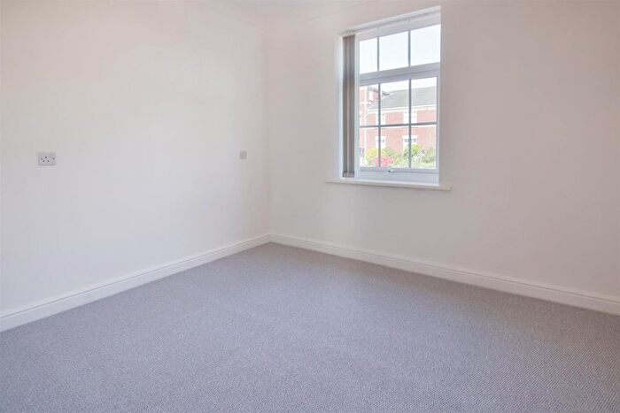 1 Bedroom Flat For Sale In St Andrews Court, Queens Road, Altrincham, WA15