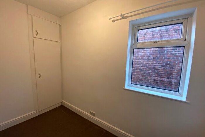 2 Bedroom End Of Terrace House To Rent In Great Moor Street, Stockport, SK2