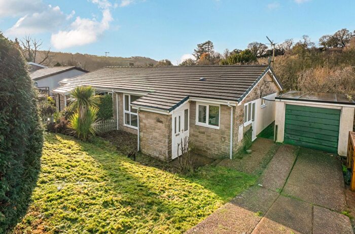 3 Bedroom Bungalow For Sale In Bourchier Close, Bampton, Devon, EX16