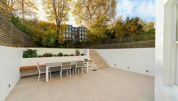 4 Bedroom Flat To Rent In Lexham Gardens, Kensington, London, W8