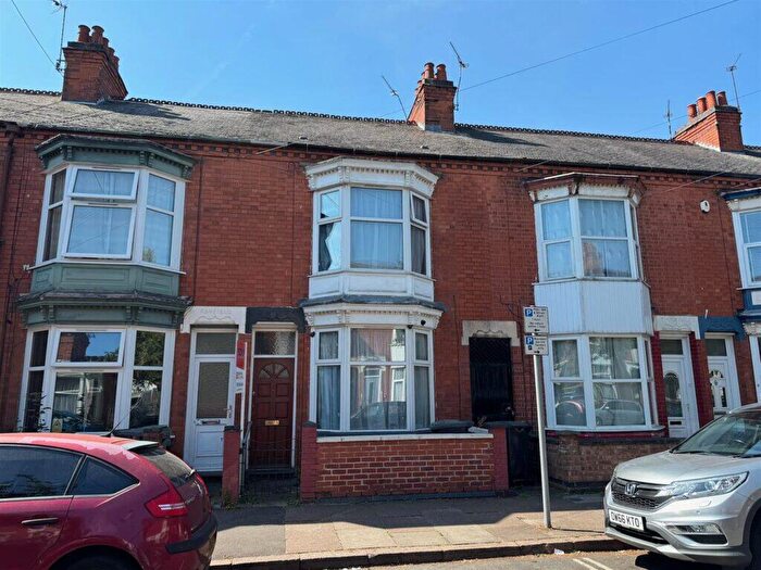 2 Bedroom Terraced House To Rent In Beaconsfield Road, Leicester, LE3