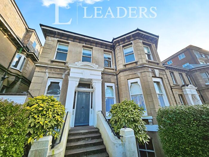 2 Bedroom Flat To Rent In First Floor Flat, Wilbury Road, Hove, BN3