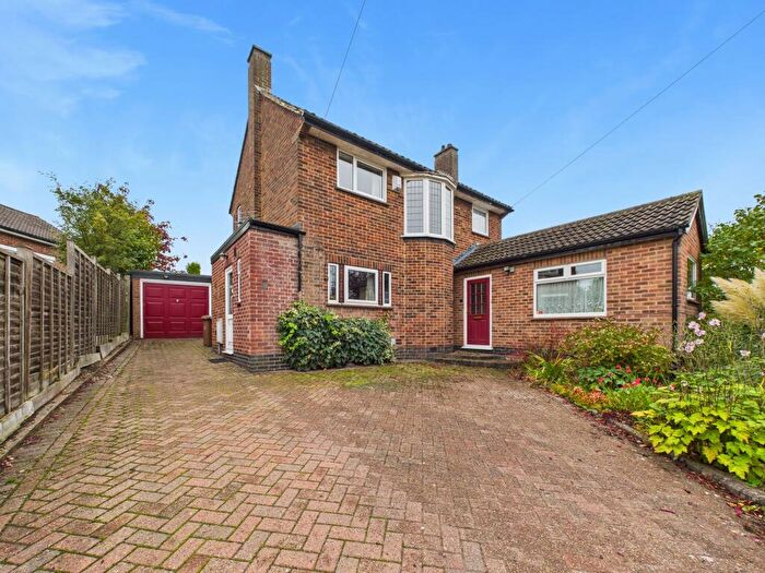 3 Bedroom Detached House For Sale In Thames Close, Mackworth, DE22