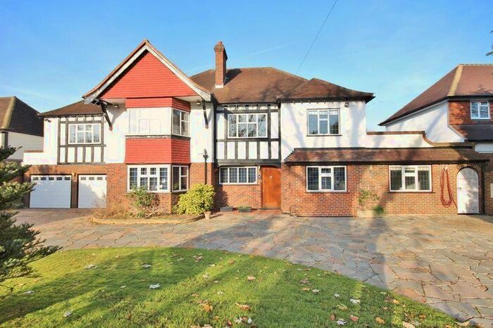 5 Bedroom Detached House To Rent In Downs Side, Sutton, SM2