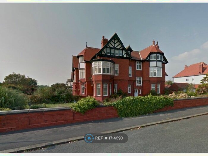 3 Bedroom Flat To Rent In Clifton Drive South, St Annes, FY8