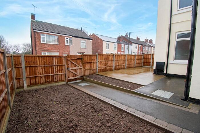 3 Bedroom End Of Terrace House For Sale In Havelock Street, Ripley, DE5