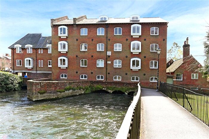2 Bedroom Flat For Sale In Wharf Hill, Winchester, Hampshire, SO23