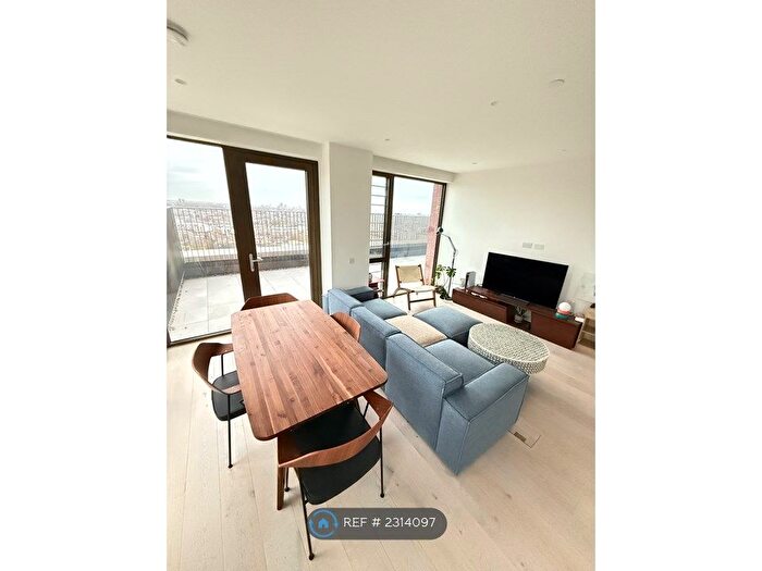 2 Bedroom Flat To Rent In City Road, London, EC1V
