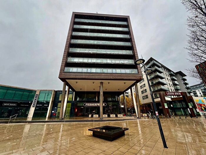 2 Bedroom Flat To Rent In Cartier House, The Boulevard, Leeds, LS10