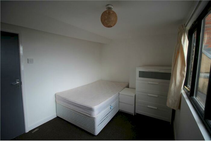 6 Bedroom Flat To Rent In A Warwick Street, Leamington Spa, CV32