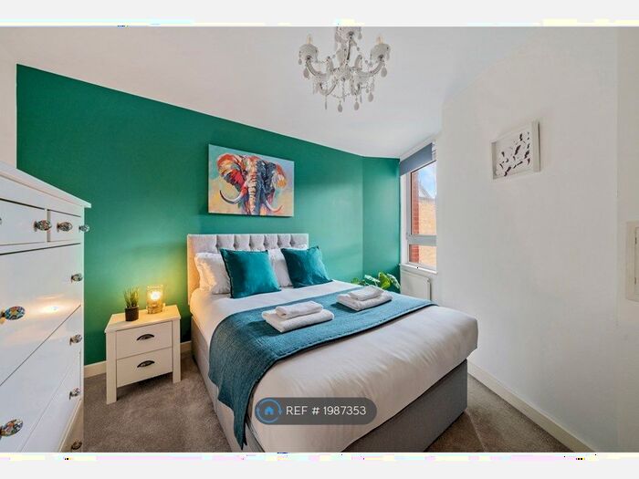 2 Bedroom Flat To Rent In Eden Grove, London, N7