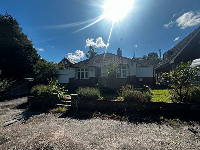 3 Bedroom Bungalow To Rent In South Road, Faversham, ME13