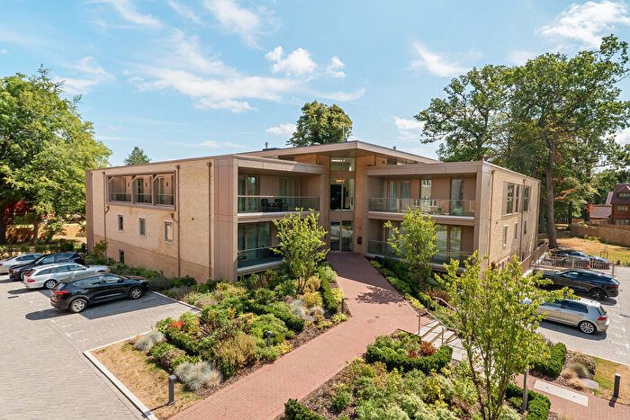 2 Bedroom Flat For Sale In Madeira Walk, Ascot, SL5