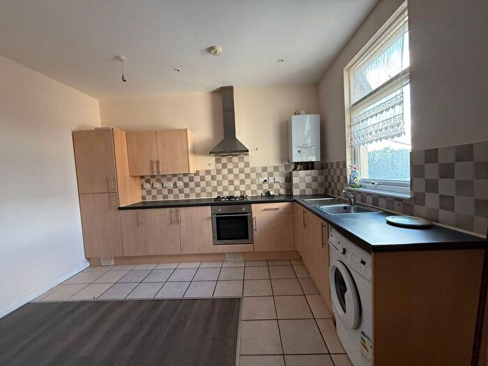 2 Bedroom Flat To Rent In Ilford, IG1