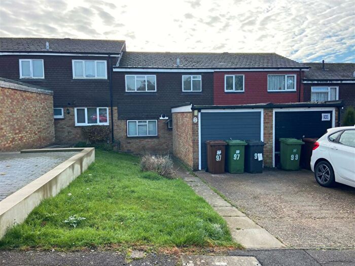 3 Bedroom Terraced House To Rent In Kimptons Mead, Potters Bar, EN6