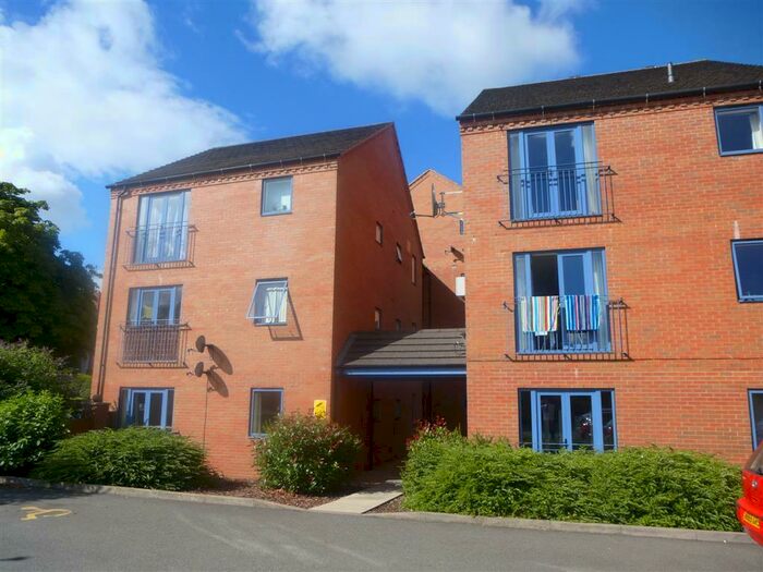 2 Bedroom Flat To Rent In Prospect View, Clive Road, Redditch, B97