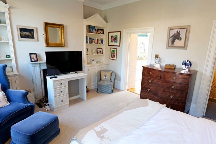 5 Bedroom Town House To Rent In Paultons Square, Chelsea, London, SW3