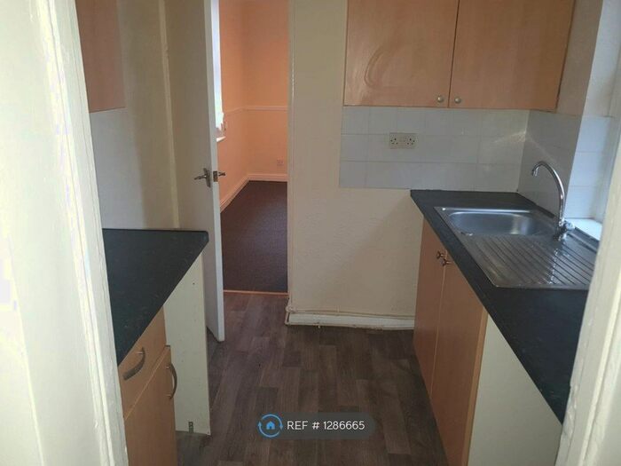 1 Bedroom Flat To Rent In Egerton Court, Barrow-In-Furness LA14