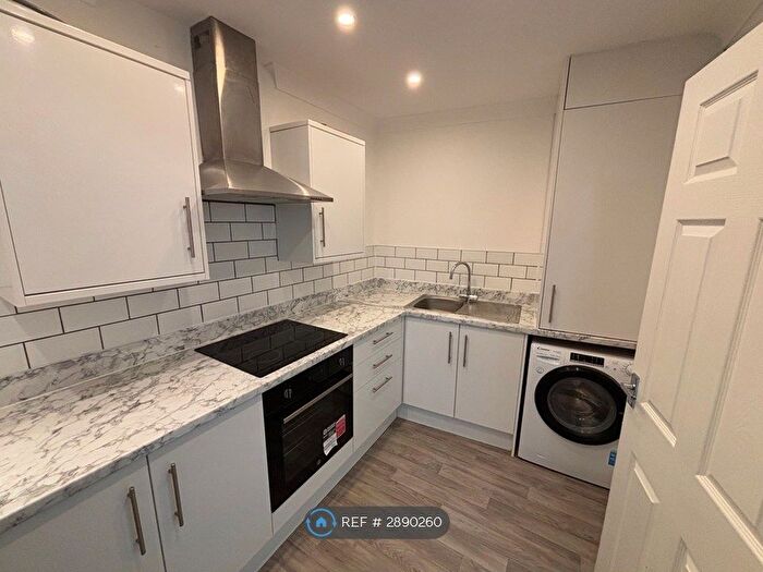 2 Bedroom Flat To Rent In Bethcar Street, Ebbw Vale, NP23