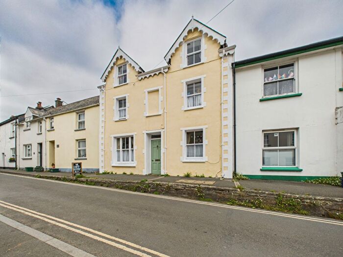 6 Bedroom Terraced House For Sale In Fore Street, Hartland, EX39