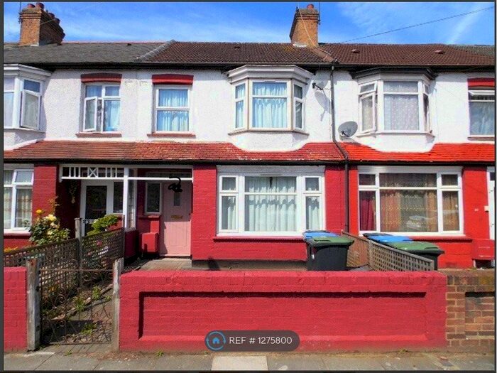 4 Bedroom Terraced House To Rent In Hester Road, London N18